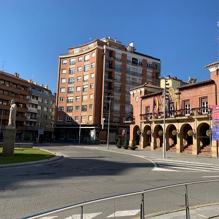 Готель Calahorra Centro Екстер'єр фото